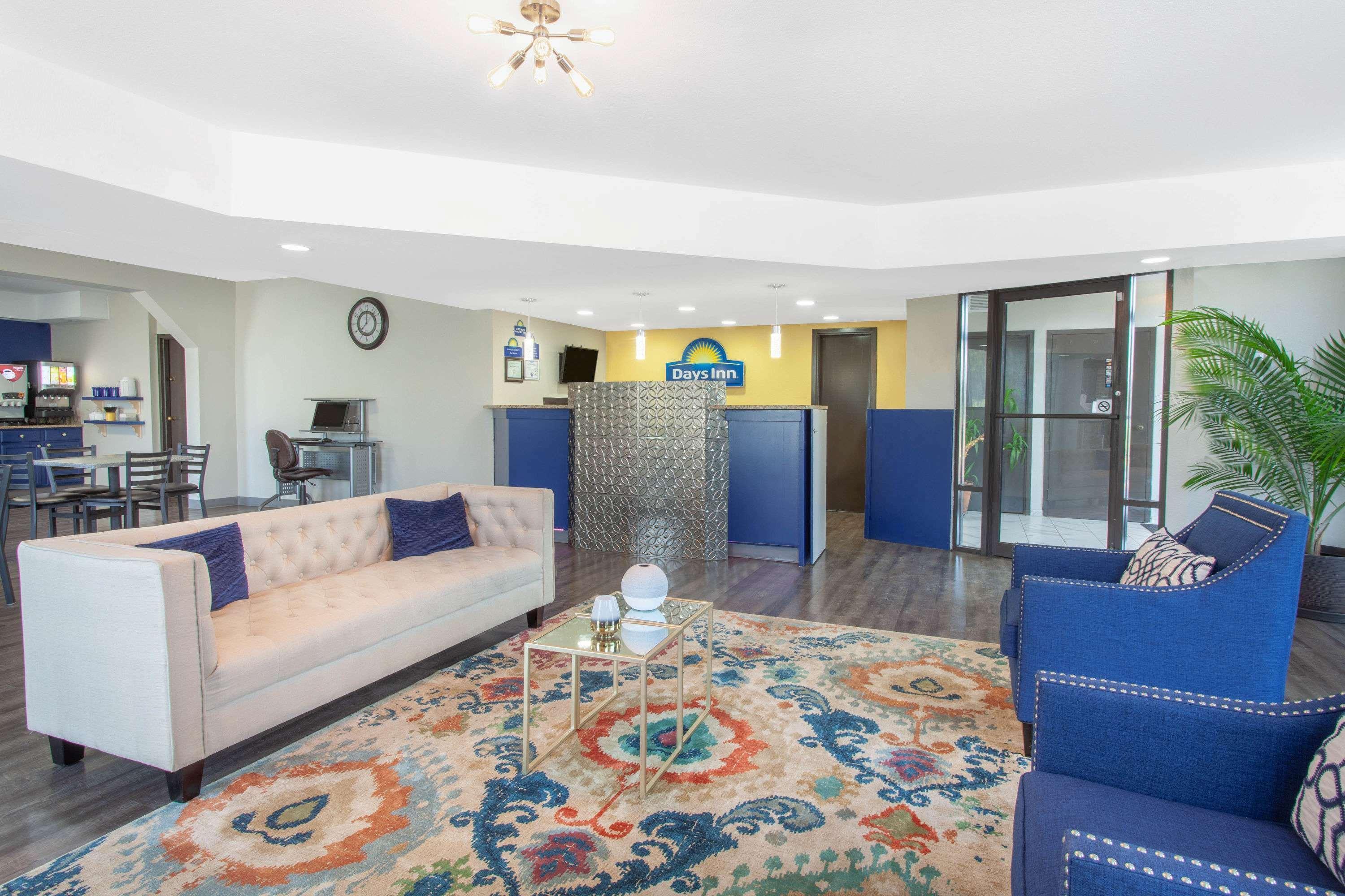 Days Inn By Wyndham Clinton - Laurens I-26 Bagian luar foto