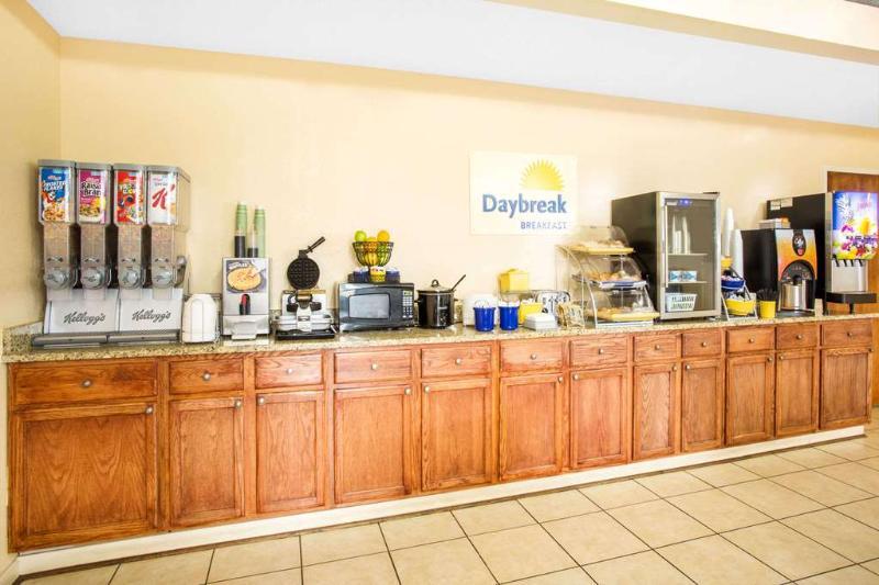 Days Inn By Wyndham Clinton - Laurens I-26 Bagian luar foto