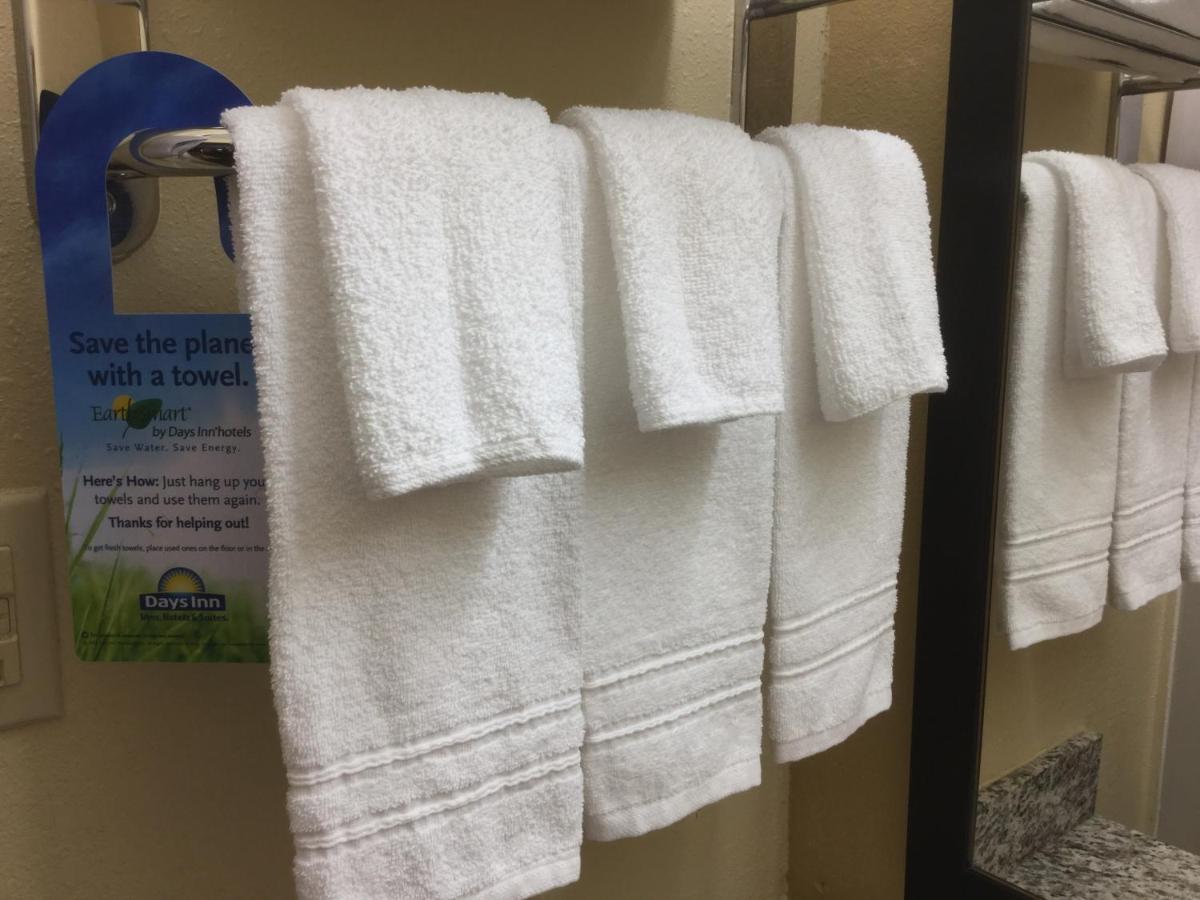 Days Inn By Wyndham Clinton - Laurens I-26 Bagian luar foto